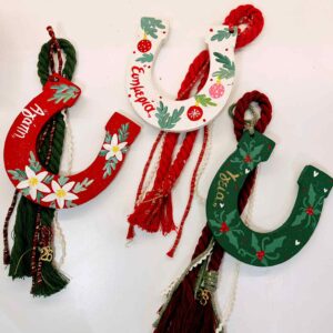 Ξύλινα γούρια πέταλα